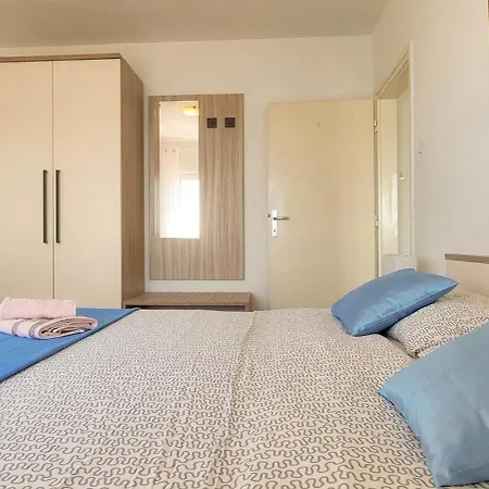 Libera One Апартаменты *