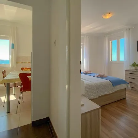 Libera One Novigrad Istria